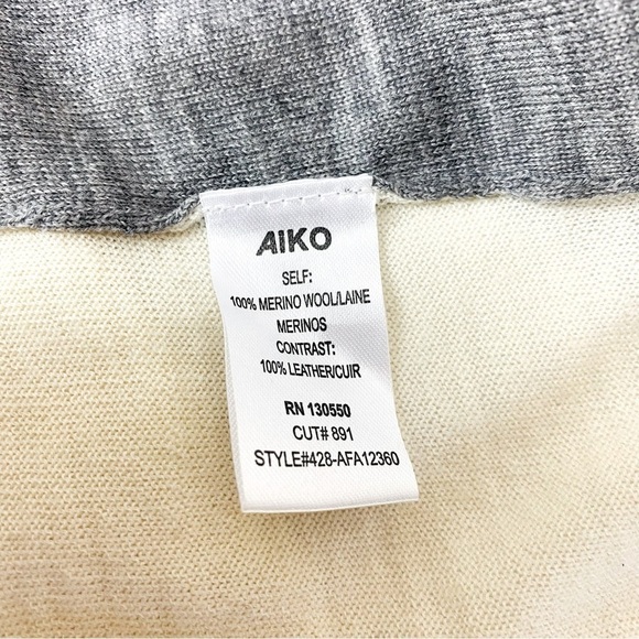 Aiko Catalina Color Block Split Back Sweater Size S - Picture 8 of 9